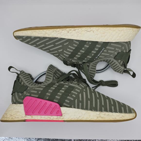 Adidas NMD R2 Sargent Green Womens 9 Running Sneakers Shoes - Picture 10 of 13